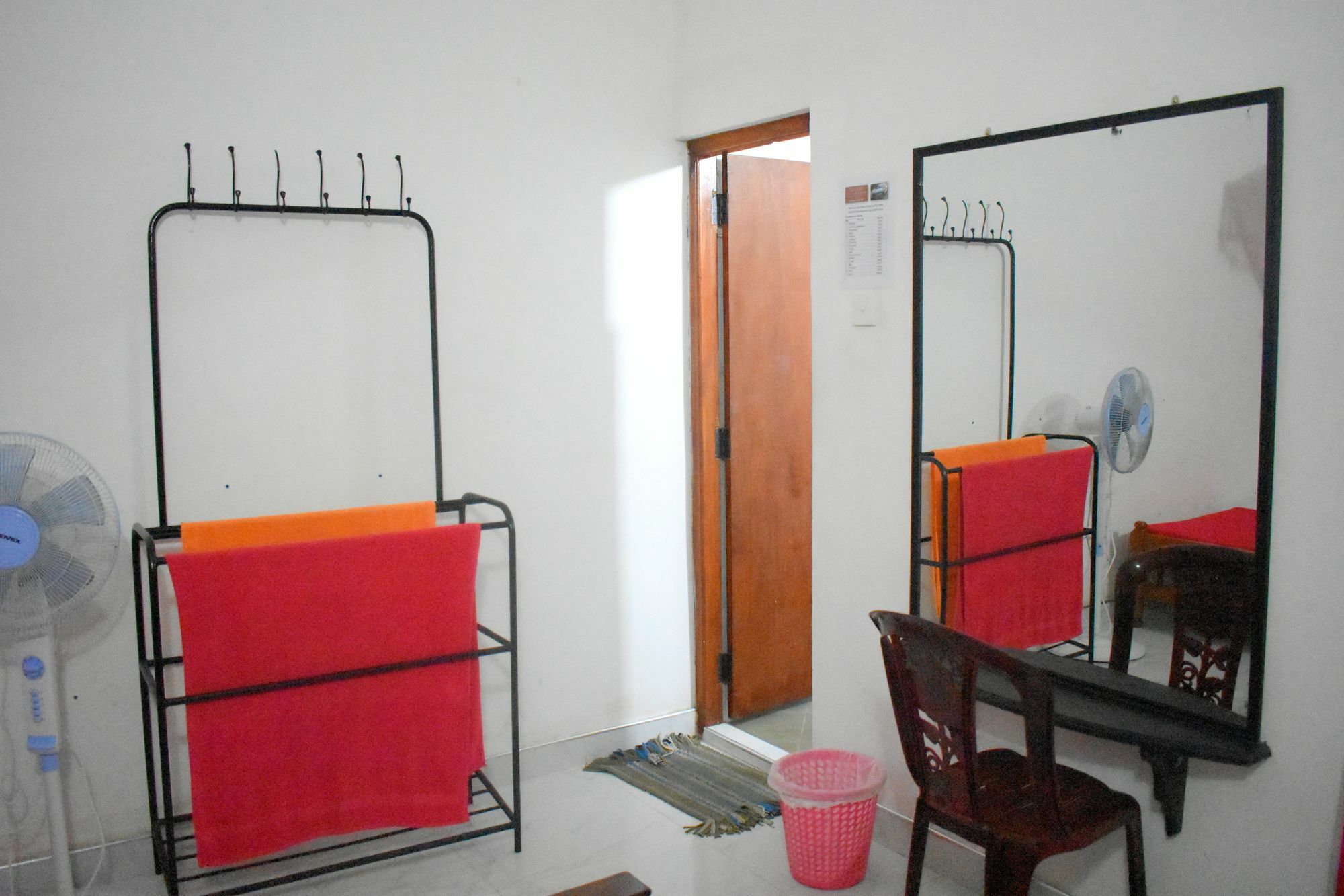 Hotel Lion Rest Anuradhapura Exterior foto